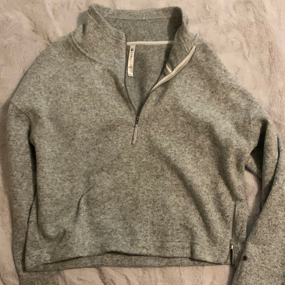 Fabletics L fuzzy quarter zip